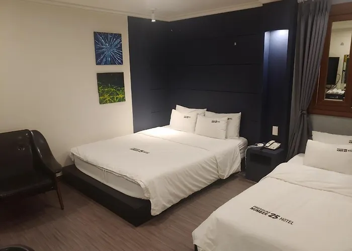No.25 Seomyeon Station Hotel