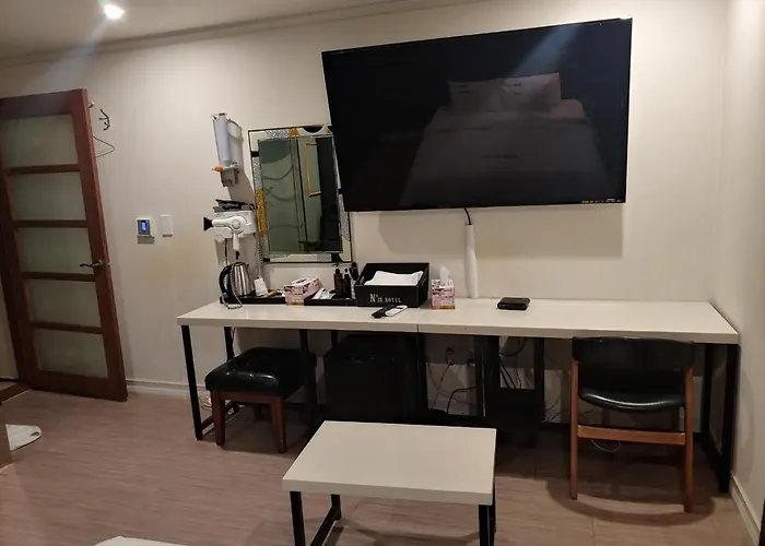 Hotel No.25 Seomyeon Station