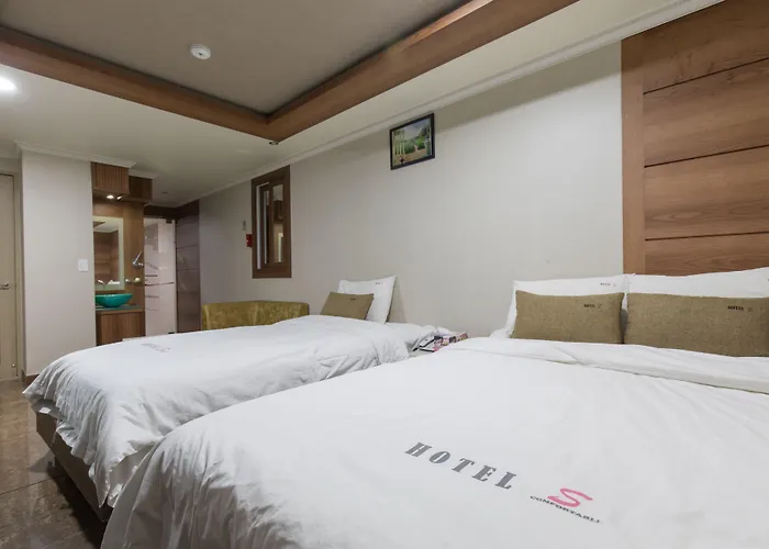 No.25 Seomyeon Station Hotel 2*