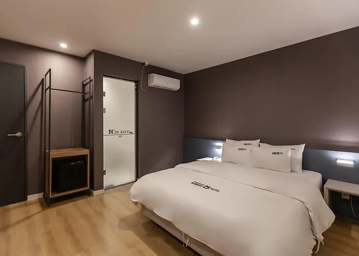 No.25 Seomyeon Station Hotel
