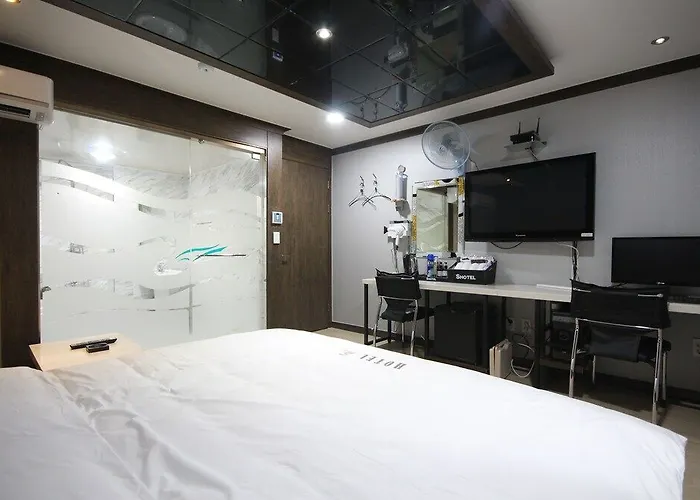 No.25 Seomyeon Station 2*